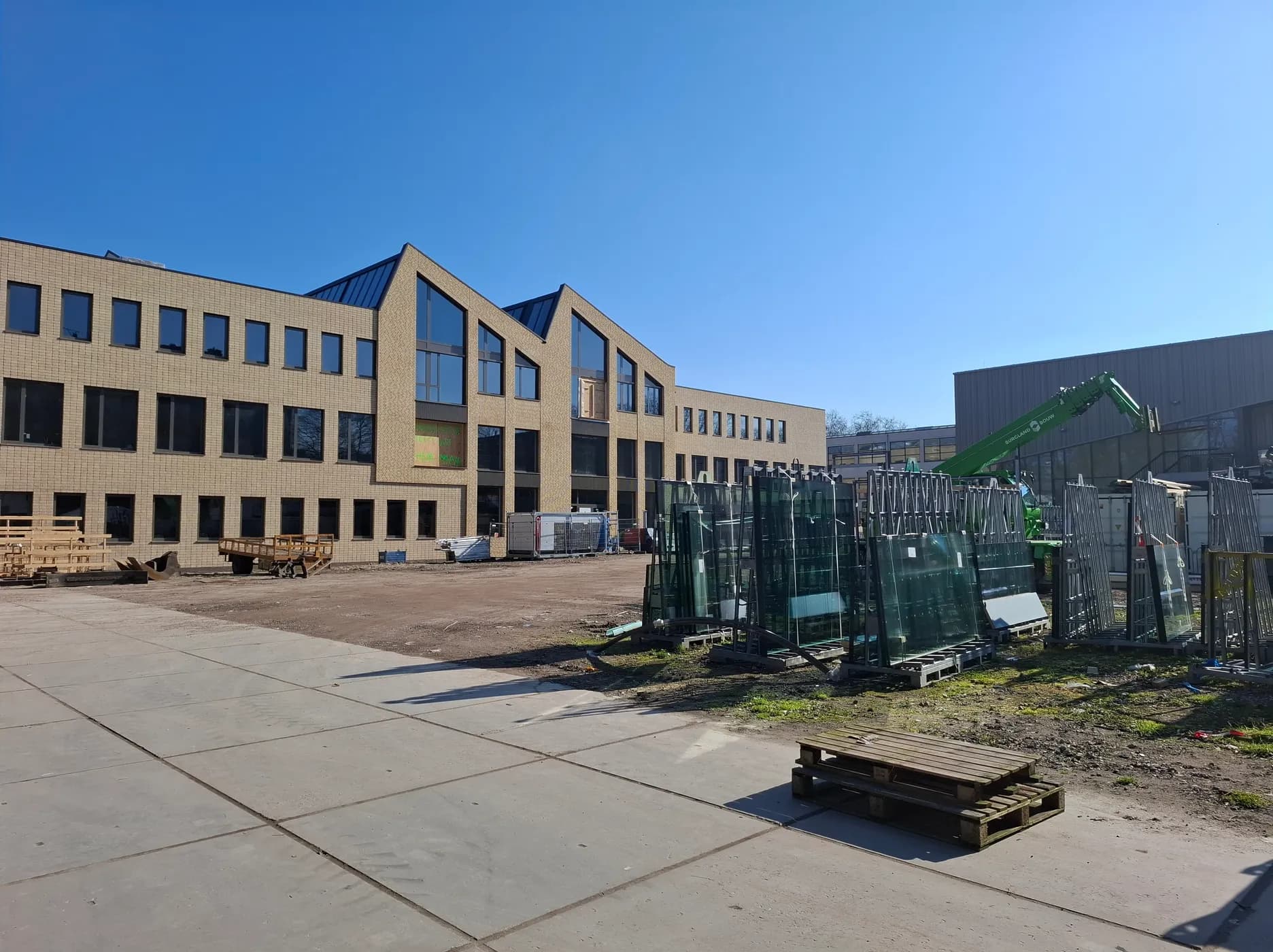 Invest-NL legt fundament voor landelijke aanpak vernieuwing van 10.000 schoolgebouwen
