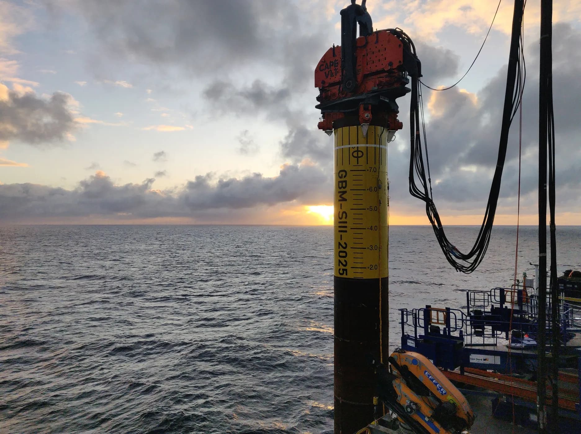 Silent installation of offshore wind farms with investment in GBM Works